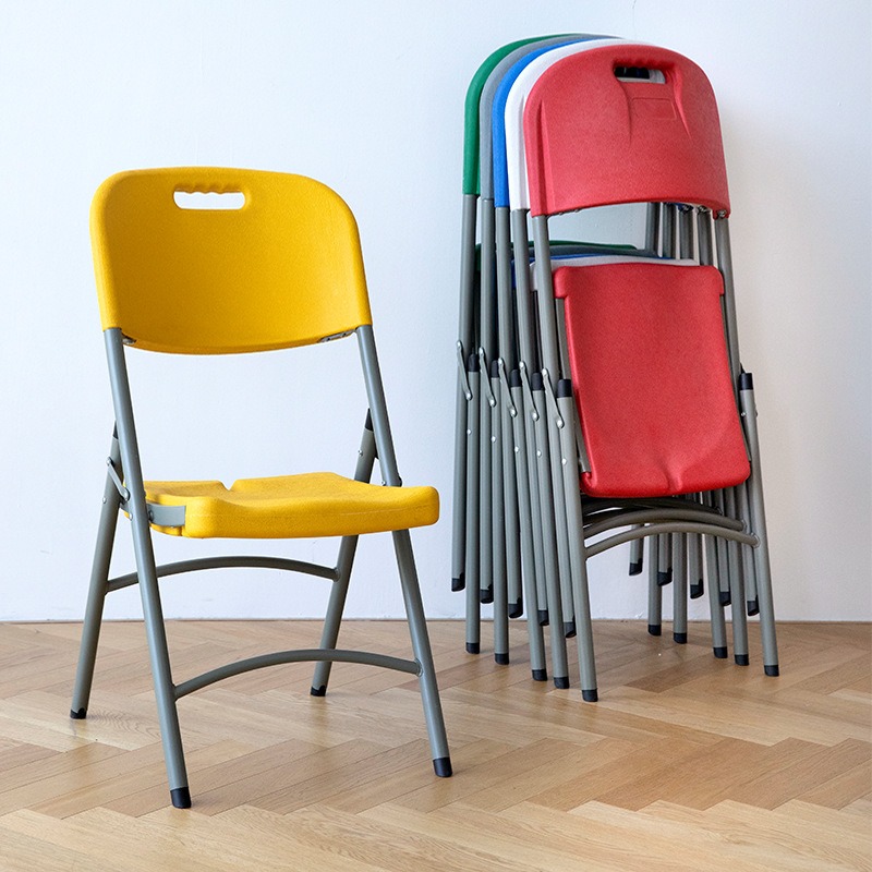 كرسي بلاستيكي قابل للطي للحدائ - مراجعة Outdoor Furniture Kitchener وسعره